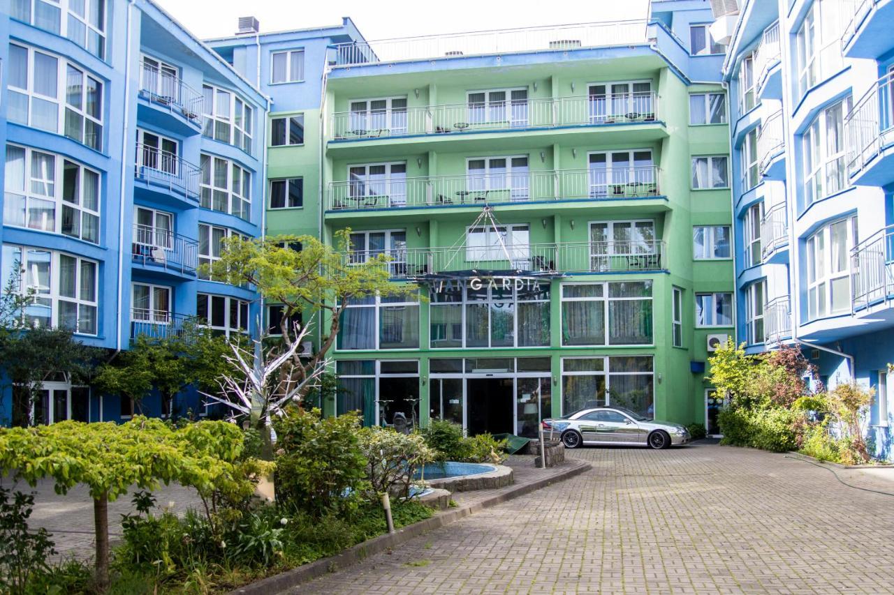 Al-Dom Apartamenty Awangardia 407 코워브제크 외부 사진